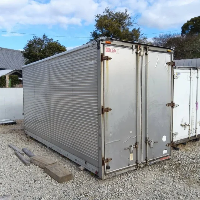 匝瑳市】鍵付き ドライコンテナ 高さあり (No.Y-284) 長さ約650cm×幅