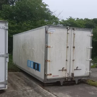 香取市】美品 鍵付き 保冷コンテナ (No.Y-225) 長さ約460cm×幅200cm×高