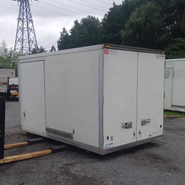 印西市】保冷 シャッターコンテナ (No.Y-270) 長さ約700cm×幅248cm×高