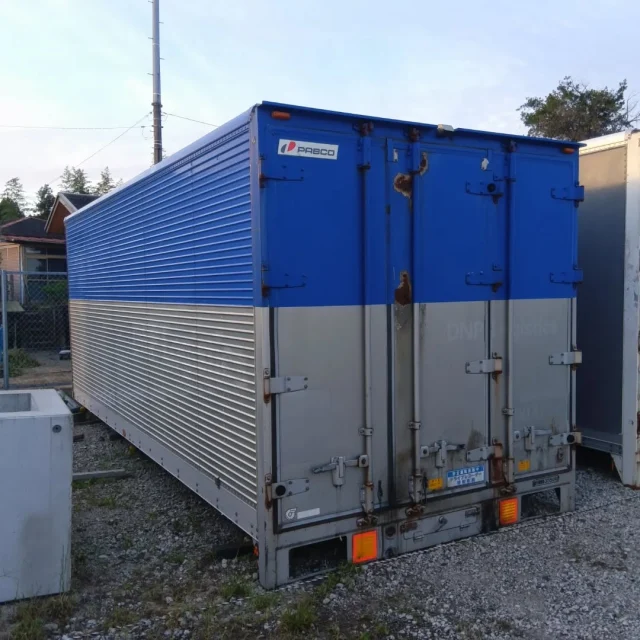 香取市】ヒサシ付き 床鉄板貼り ドライコンテナ (No.Y-256) 長さ約